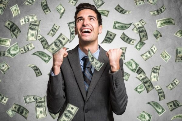 Vastu tips for attract money paisa aana shuru is vastu remedy se। पैसे की बर्बादी का वास्तु कनेक्शन: ये दिशा है आपकी दुश्मन बना रही आपको कंगाल, जानें पैसा क्यों नहीं टिकता?