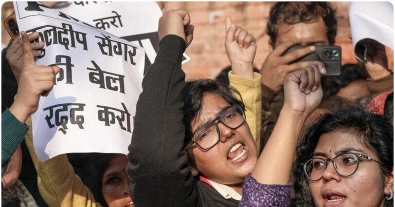 उन्नाव गैंगरेप केस: ‘जंतर-मंतर की गूंज पर ध्यान दे सुप्रीम कोर्ट, कुलदीप सिंह सेंगर जेल में ही रहने के लायक’